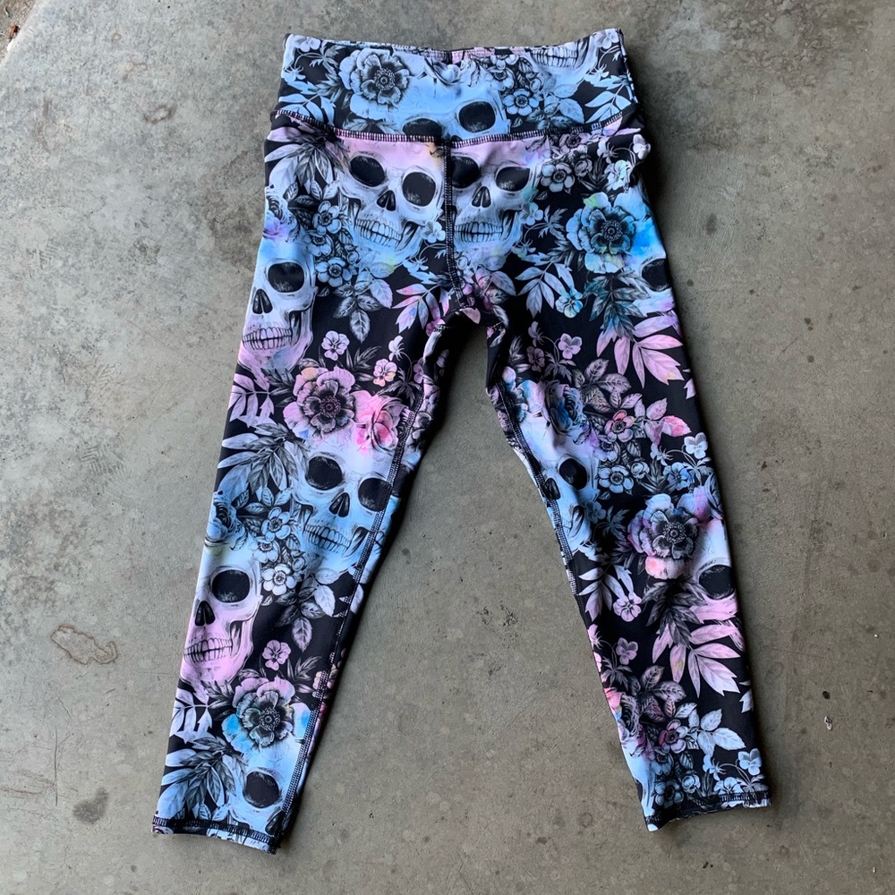 Evolution Creation leggings size SMALL